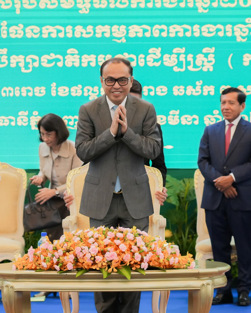 ឯកឧត្តម វង្សី វិស្សុត