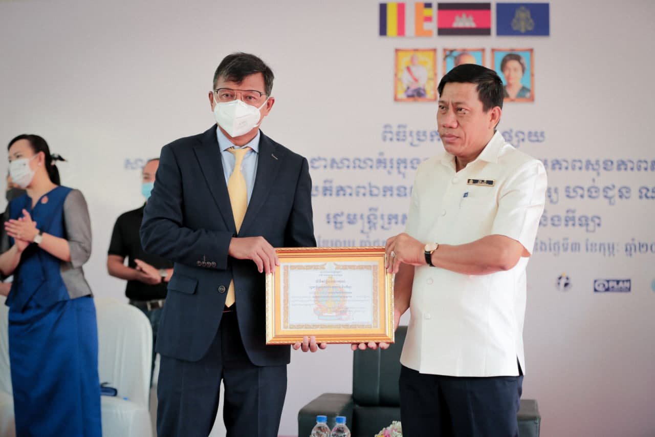 ឯកឧត្តម ហង់ជួន ណារ៉ុន ជំរុញឲ្យគ្រប់ខេត្ត បង្កើតសាលាគំរូ«សុខភាពសិក្សាគ្រប់ជ្រុងជ្រោយ»