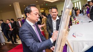 រូបភាពអ្នកឧកញ៉ាគិត ម៉េង៖ ( រូបភាព៖ Royal Group)