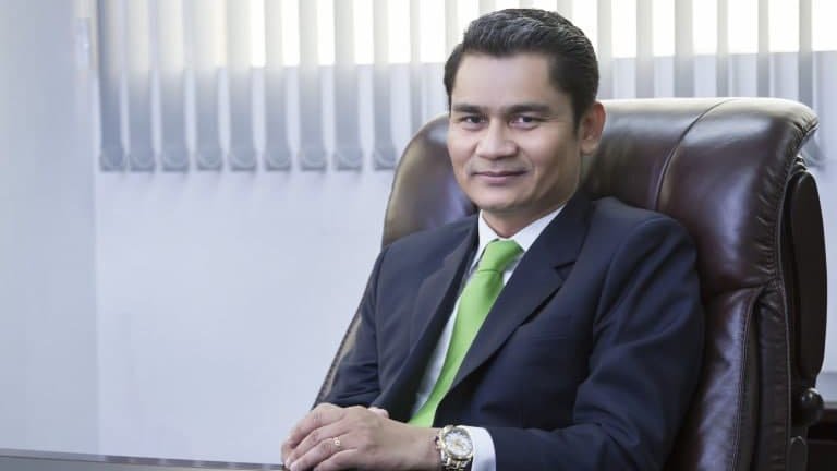 លោក សឹម សេនាជាតិ