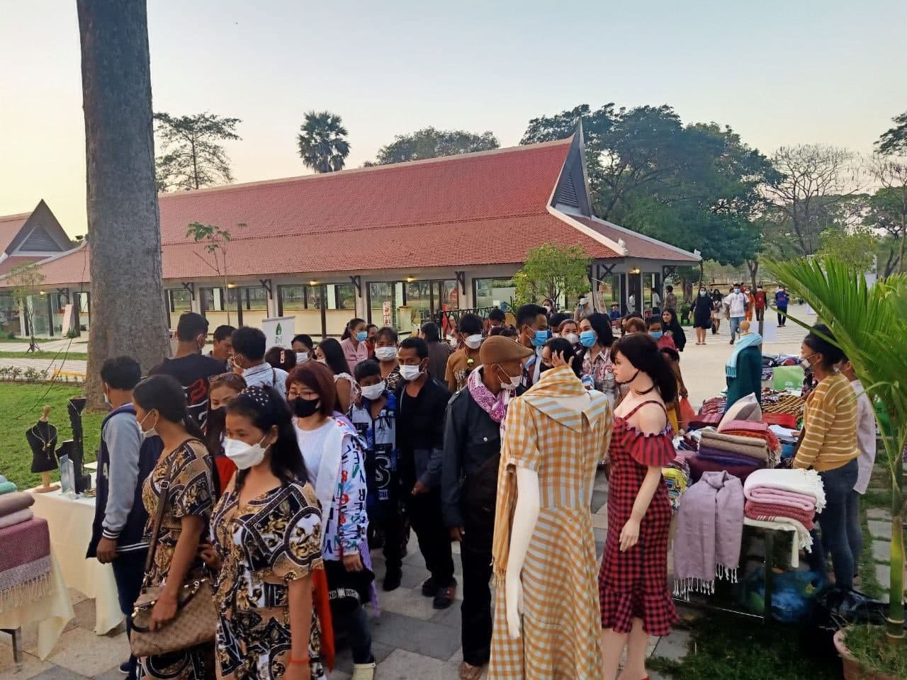 ការទទួលបានជោគជ័យក្នុងការតាំងពិព័រណ៍ក្នុងខេត្តសៀមរាបដែលមានការតាំងបង្ហាញផលិតផលខ្មែរជាច្រើនដោយក្រុមហ៊ុនផលិតក្នុងស្រុក ពេលកន្លងទៅ