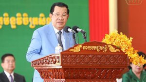 សម្តេច ហ៊ុន សែន ដាស់តឿនជាថ្មី ឲ្យក្រុមហ៊ុនអ៊ិនធឺណិតបង្កើនគុណភាពសេវានៅតាមបុរី