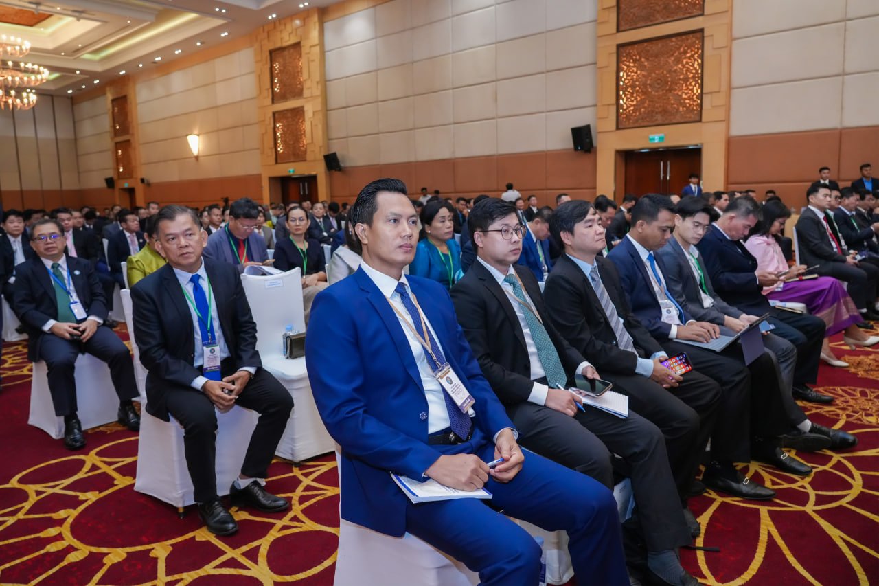 ឯកឧត្តម វង្សី វិស្សុត ឧបនាយករដ្ឋមន្ត្រីប្រចាំការ
