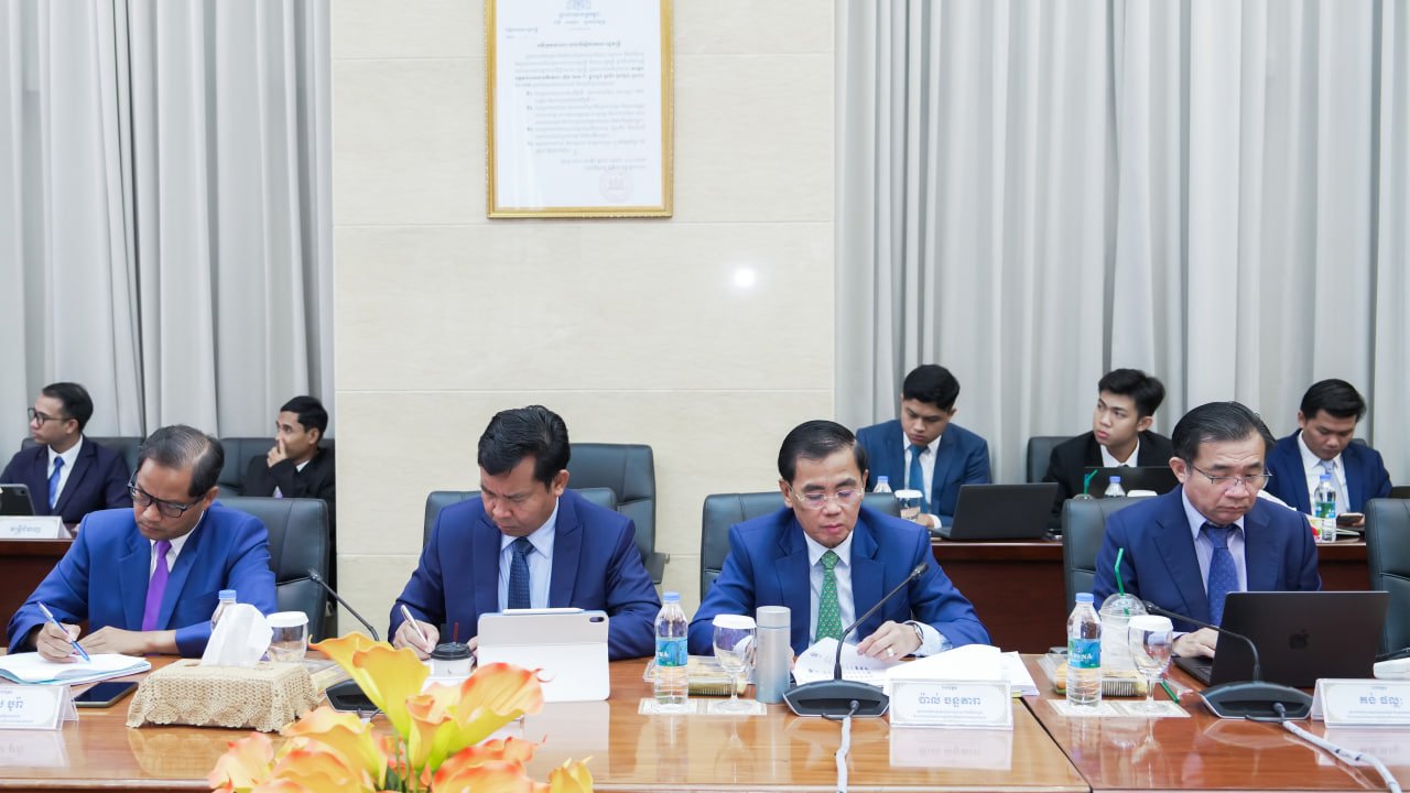 ឯកឧត្តមឧបនាយករដ្ឋមន្ត្រីប្រចាំការ វង្សី វិស្សុត