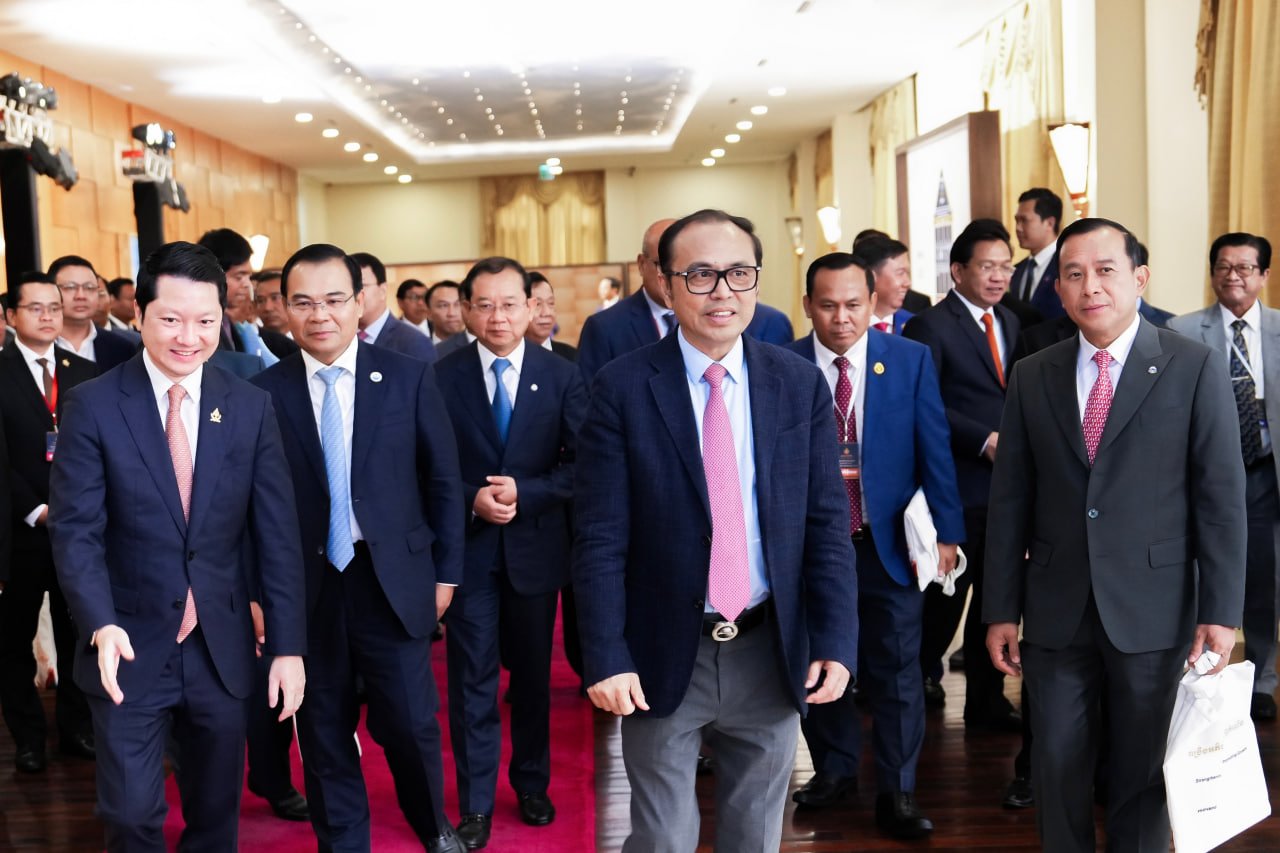 ឯកឧត្តម វង្សី វិស្សុត ឧបនាយករដ្ឋមន្ត្រីប្រចាំការ