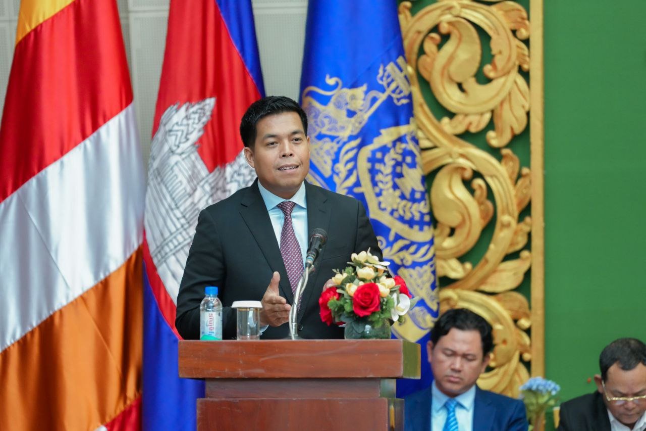 ឯកឧត្តម អេង ទូច