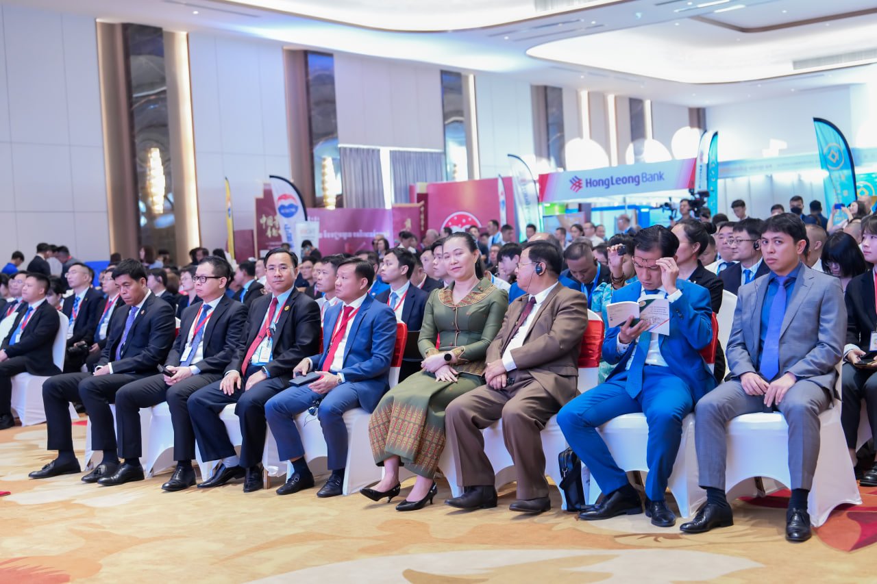 ឯកឧត្តមឧបនាយករដ្ឋមន្រ្តីប្រចាំការ វង្សី វិស្សុត