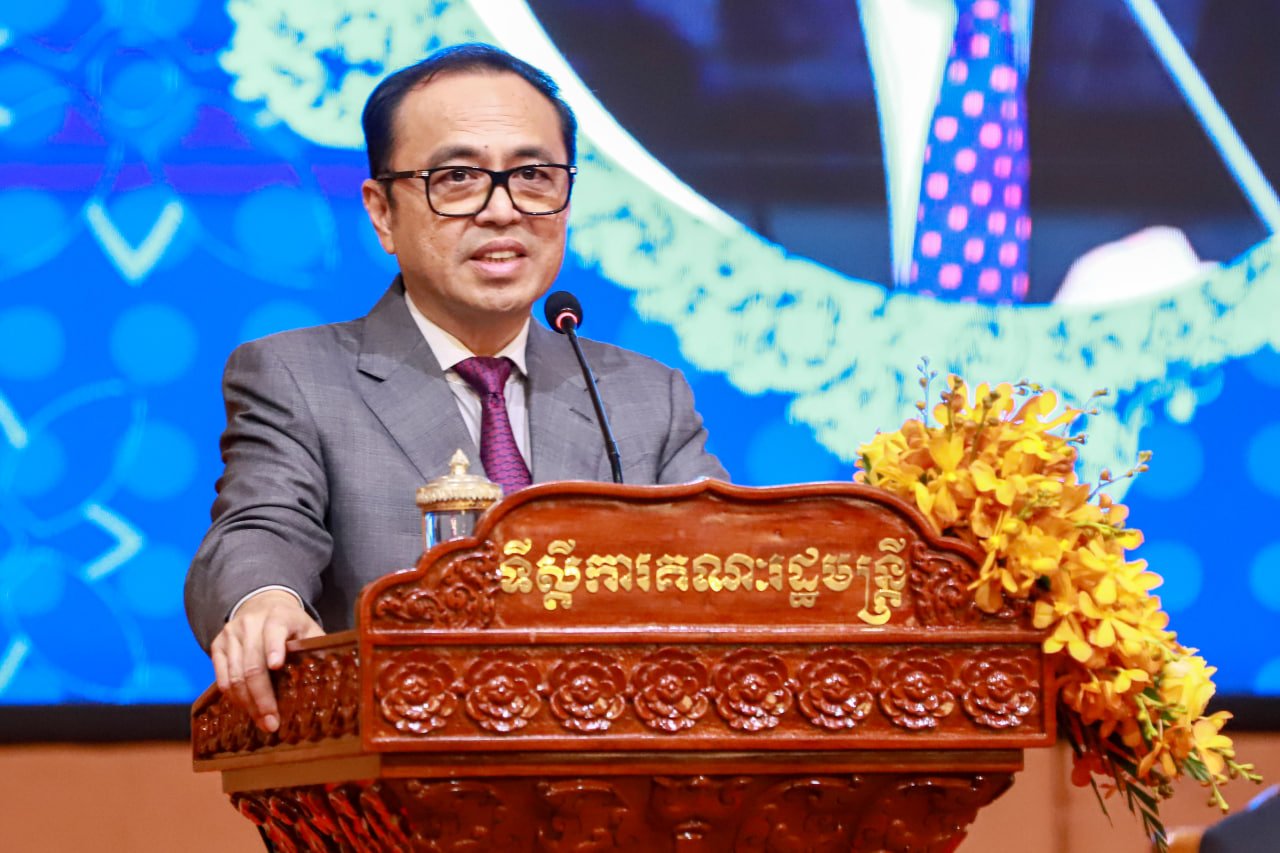 ឯកឧត្តមឧបនាយករដ្ឋមន្រ្តីប្រចាំការ វង្សី វិស្សុត