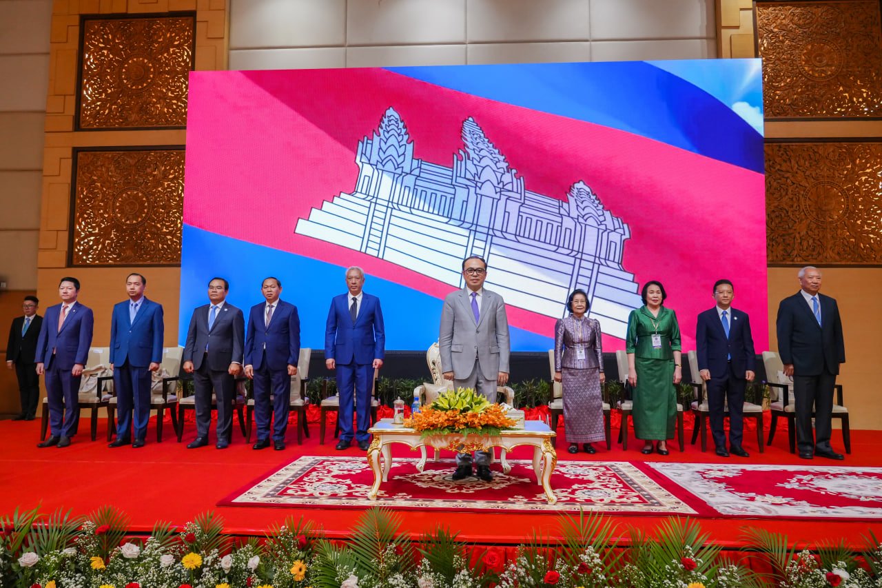 ឯកឧត្តម វង្សី វិស្សុត ឧបនាយករដ្ឋមន្ត្រីប្រចាំការ