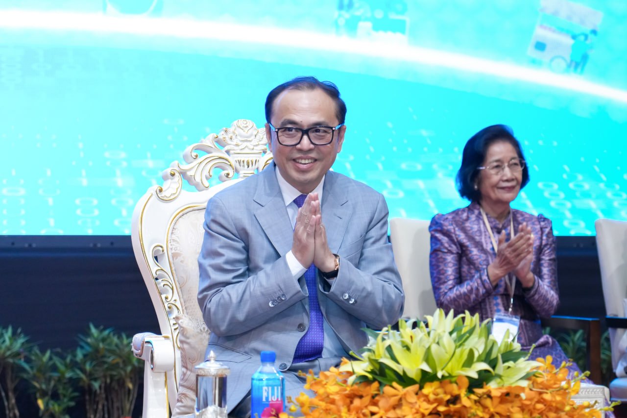 ឯកឧត្តម វង្សី វិស្សុត ឧបនាយករដ្ឋមន្ត្រីប្រចាំការ