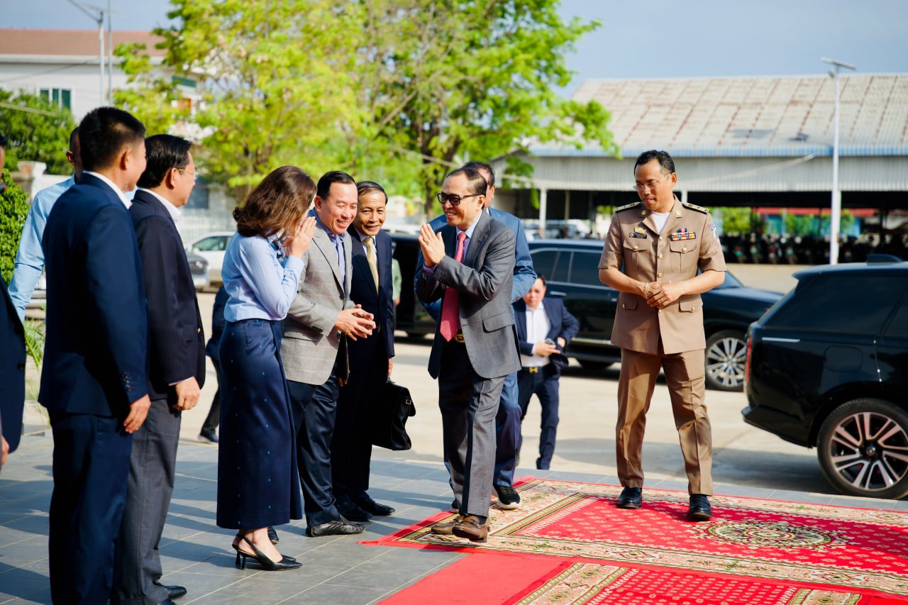 ឧបនាយករដ្ឋមន្ត្រីប្រចាំការ វង្សី វិស្សុត