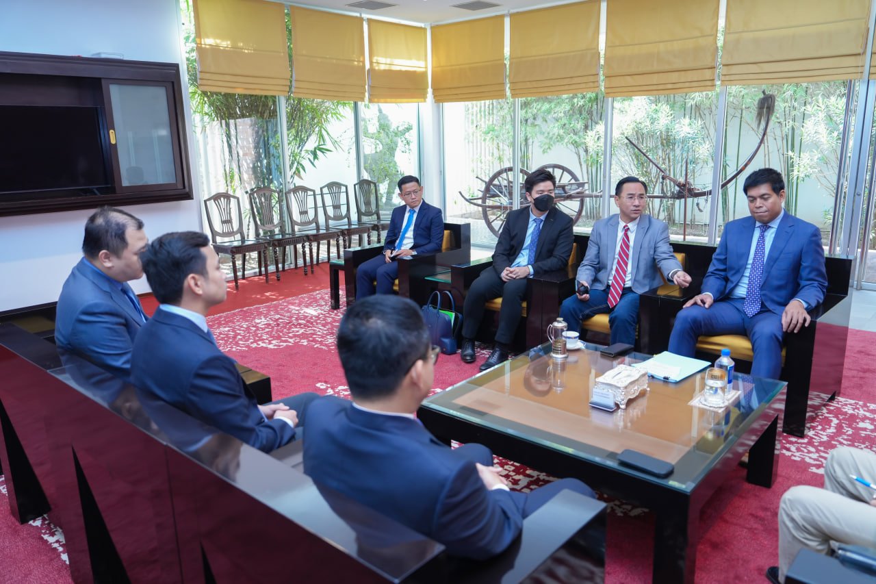 ឯកឧត្តម វង្សី វិស្សុត