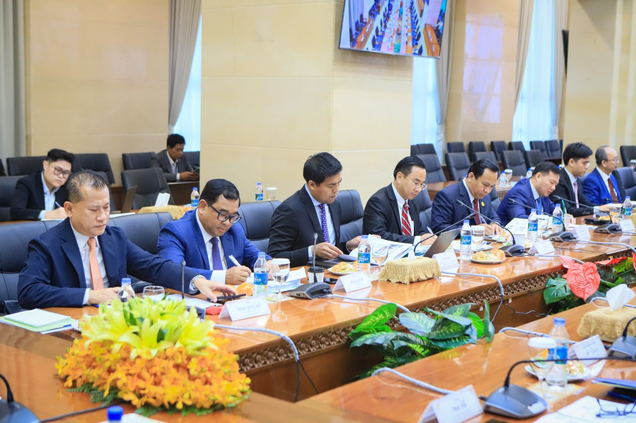 ឯកឧត្តមឧបនាយករដ្ឋមន្ត្រីប្រចាំការ វង្សី វិស្សុត