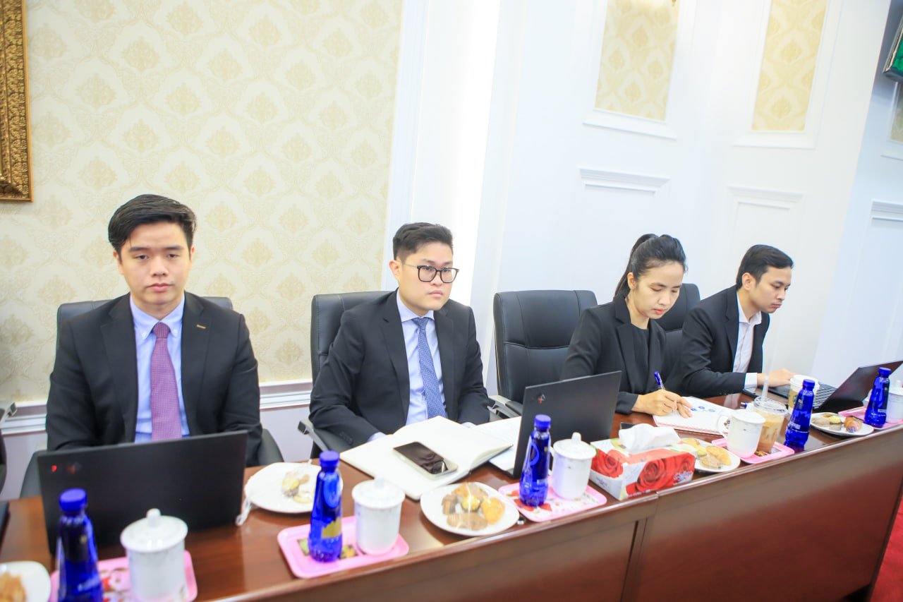 ឯកឧត្តមឧបនាយករដ្ឋមន្ត្រីប្រចាំការ វង្សី វិស្សុត