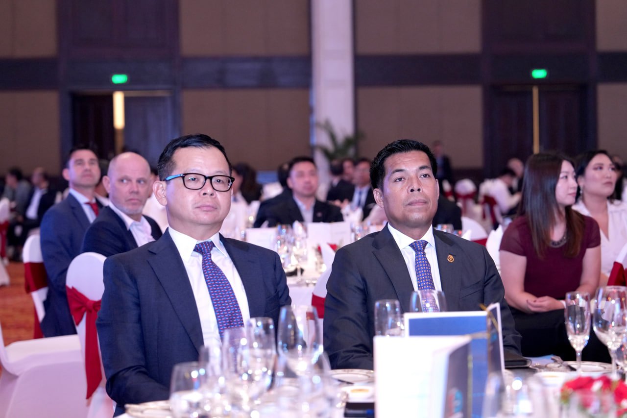 ឯកឧត្ដមឧបនាយករដ្ឋមន្រ្តីប្រចាំការ វង្សី វិស្សុត