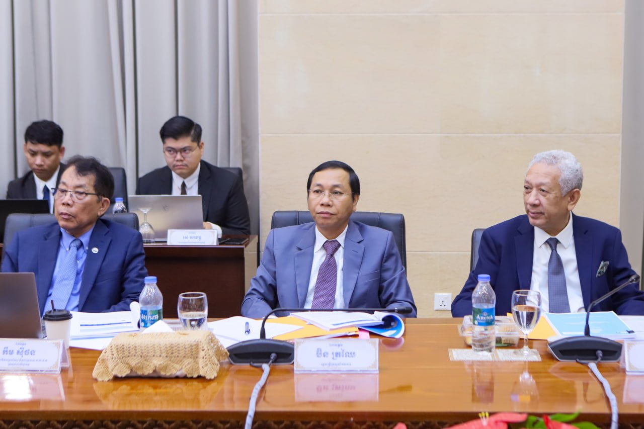 ឯកឧត្តម វង្សី វិស្សុត៖