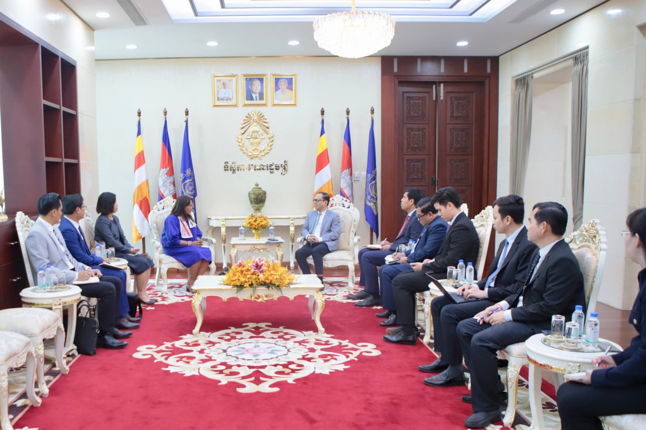 ឯកឧត្តម វង្សី វិស្សុត ឧបនាយករដ្ឋមន្ត្រីប្រចាំការ