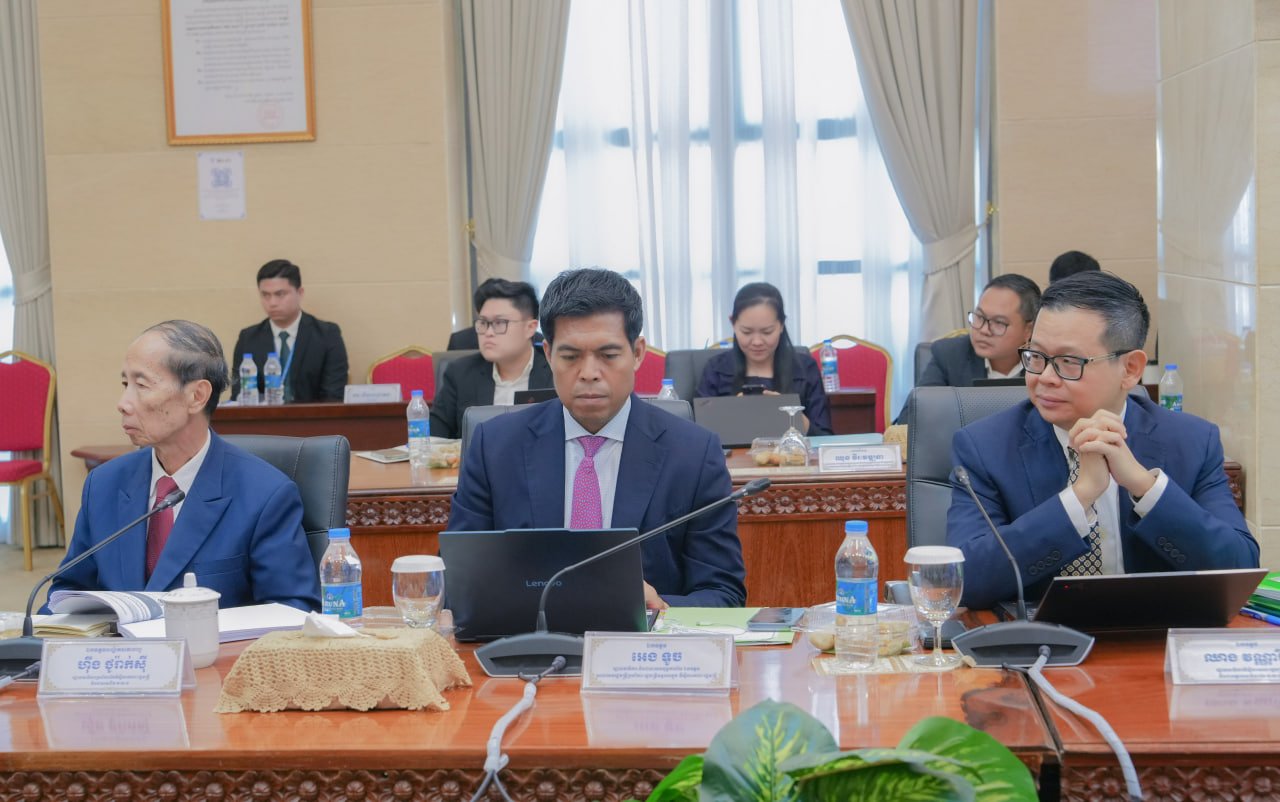 ឯកឧត្តម វង្សី វិស្សុត៖