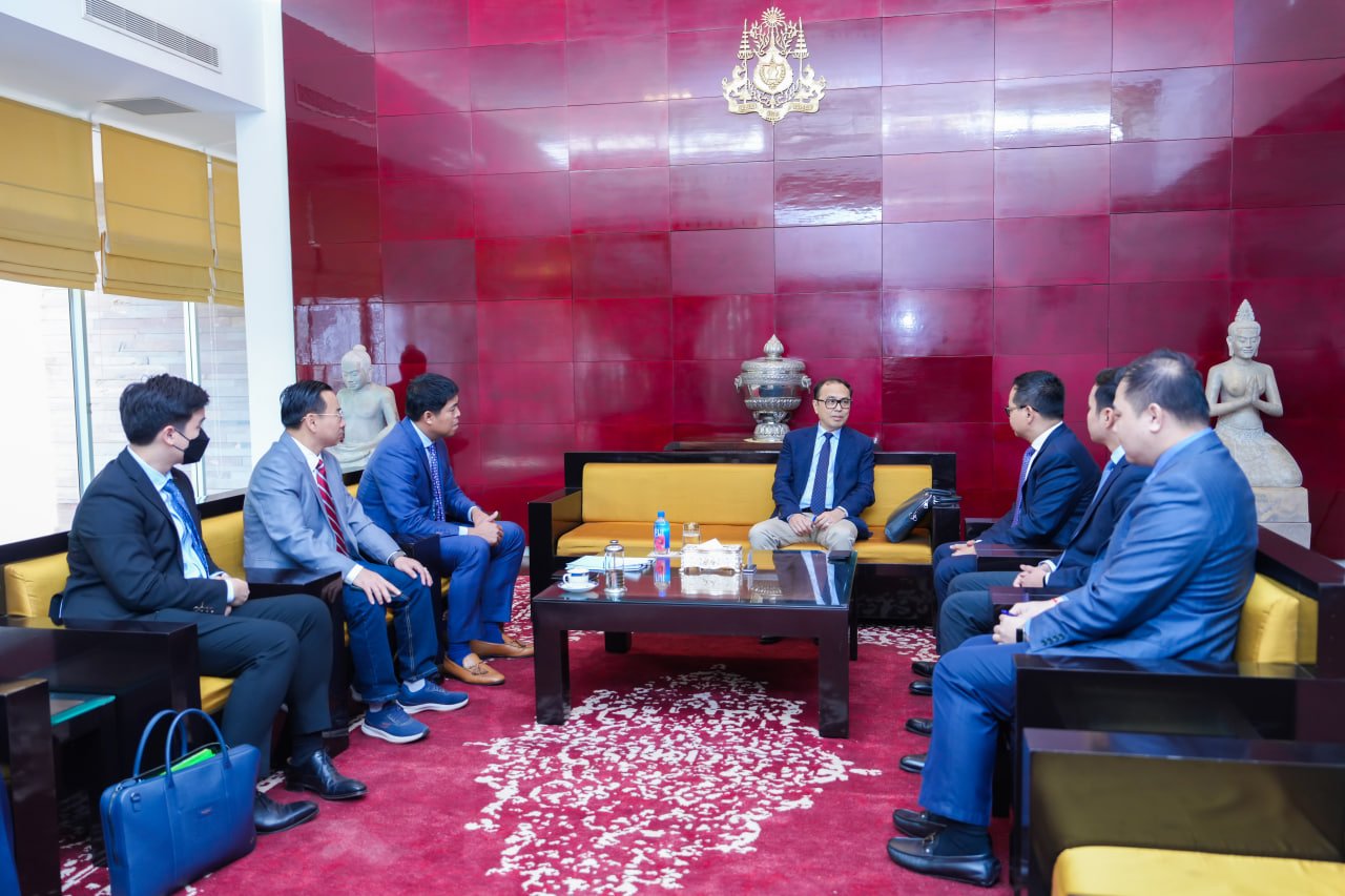 ឯកឧត្តម វង្សី វិស្សុត