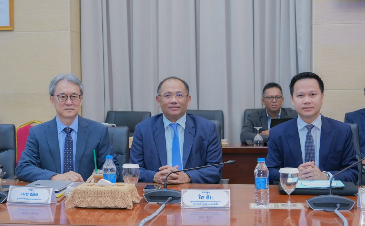 ឯកឧត្តម វង្សី វិស្សុត៖