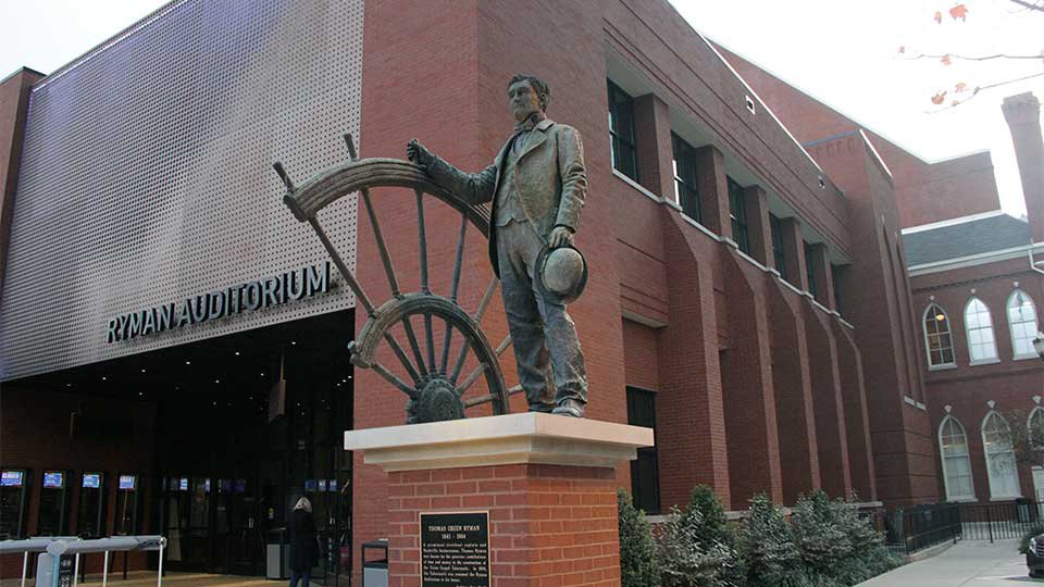 សាលមហោស្រព​ Ryman Auditorium នៃ​ទីក្រុង Nashville។