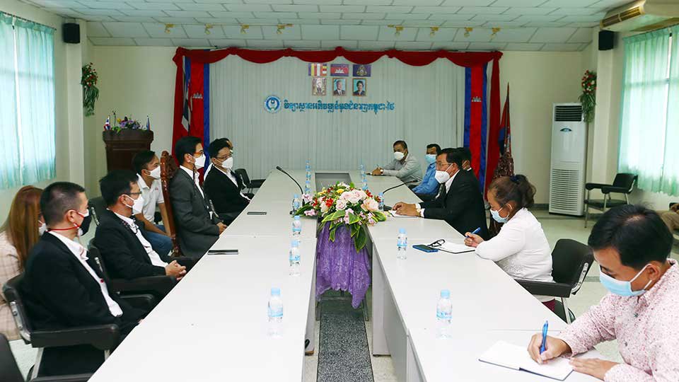 ក្រុមហ៊ុន អេសស៊ីជី ឧបត្ថម្ភសម្ភារៈសំណង់ដល់វិទ្យាស្ថានបណ្ដុះបណ្ដាលជំនាញ២កន្លែងនៅភ្នំពេញ