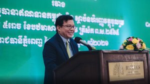 ឯកឧត្តម រស់ សីលវ៉ា រដ្ឋលេខាធិការនៃក្រសួងសេដ្ឋកិច្ច និងហិរញ្ញវត្ថុ និងជាប្រធានក្រុមប្រឹក្សាភិបាលរបស់សាជីវកម្មធានាឥណទានកម្ពុជា CGCC