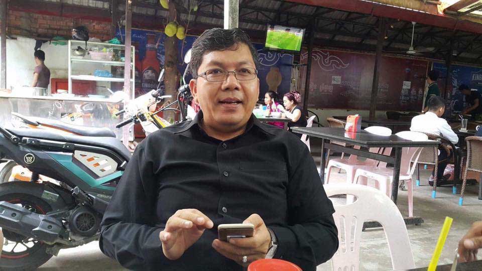 លោក សយ ​សុភាព ចាងហ្វាង​សារព័ត៌មាន​ដើម​អំពិល និង​ជា​ពិធីករព័ត៌មាន​​នៅ​ស្ថានីយ​ទូរទស្សន៍​បាយ័ន។