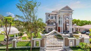 ការ​បញ្ចុះ​តម្លៃ​ដ៏​សម្បើម​រហូត​ដល់​១០​ម៉ឺន​ដុល្លារ លើ​១០​គម្រោង​ព្រម​គ្នា ពី​បុរី ប៉េង ហួត។ ការបញ្ចុះ​តម្លៃ​នេះ មានសុពលភាពពេញ​មួយ​ខែ​កញ្ញា ឆ្នាំ​២០១៩។