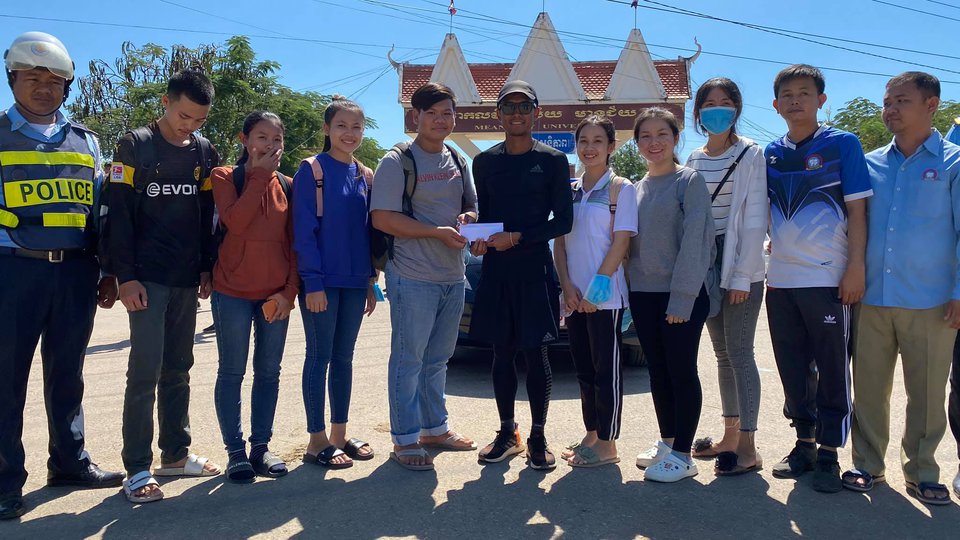 លោក អ៊ួន បឋម ហៅ សាយ