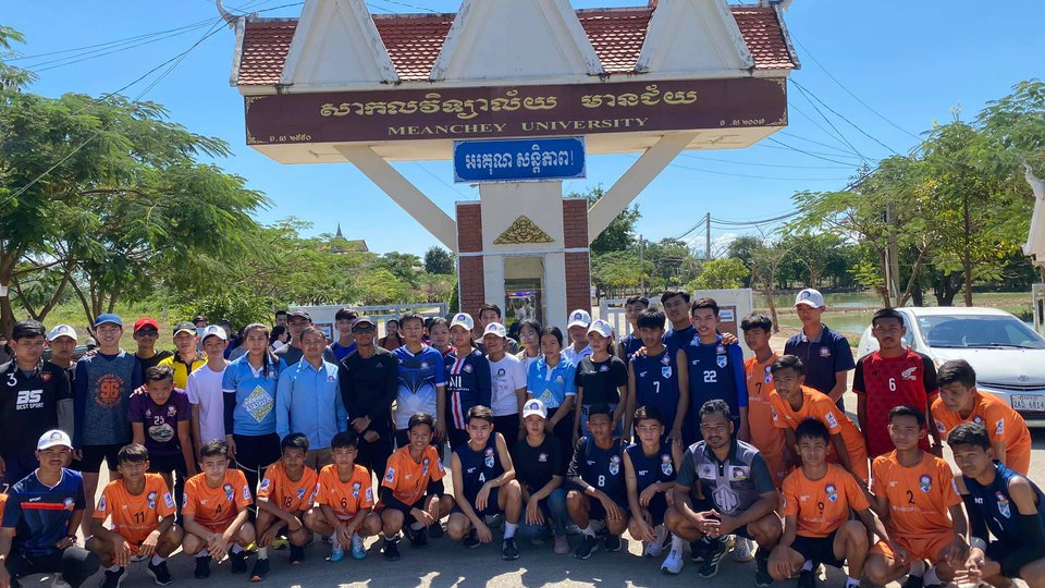 លោក អ៊ួន បឋម ហៅ សាយ