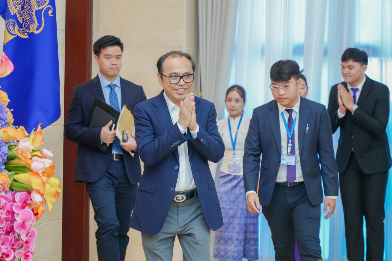 ឯកឧត្តមឧបនាយករដ្ឋមន្ត្រីប្រចាំការ វង្សី វិស្សុត