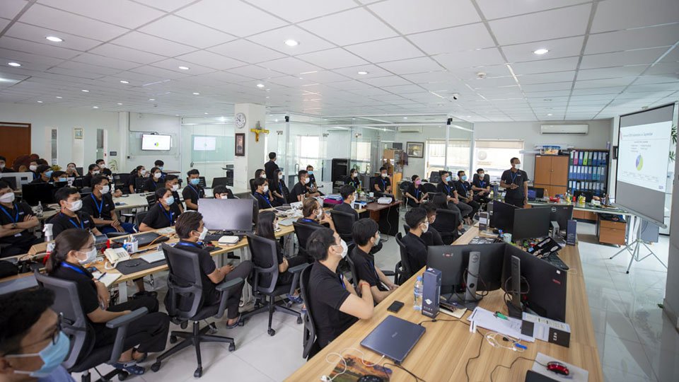 ក្រុមហ៊ុន ឧទ័យ ថេកណឡជី