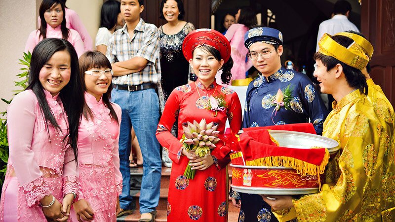 វៀតណាមជំរុញឲ្យពលរដ្ឋរៀបការមុនអាយុ ៣០ឆ្នាំ និងមានកូនឲ្យបាន ២នាក់ នៅមុនអាយុ ៣៥ឆ្នាំ (រូបភាព៖https://www.itourvn.com)